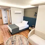Nira Boutique アンカラ