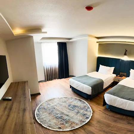 Nira Boutique Hotel 4*