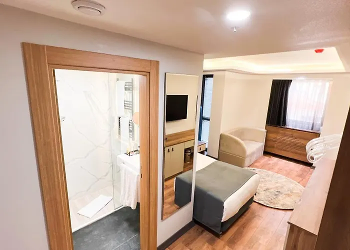 Nira Boutique Otel 4*